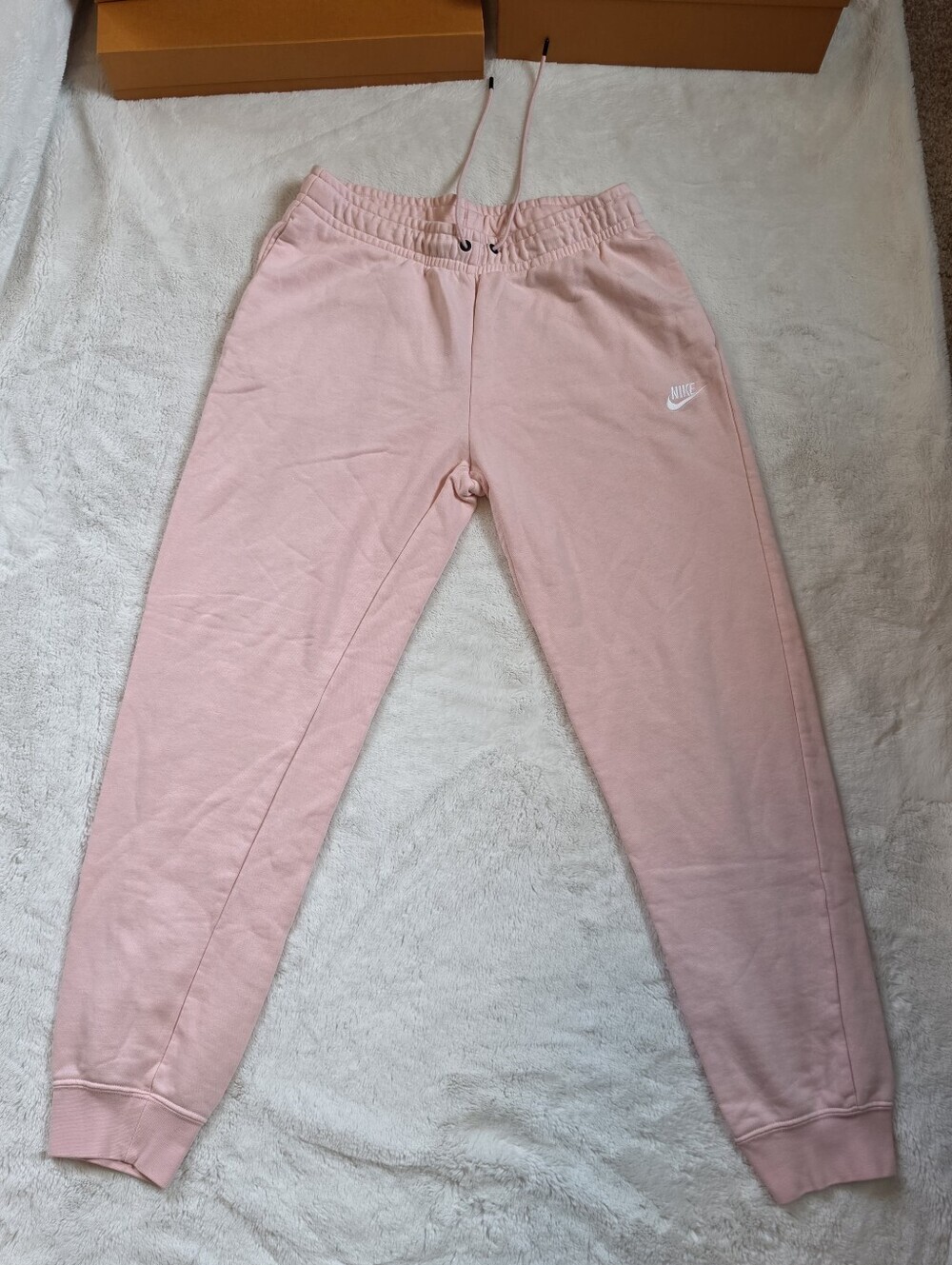 Nike Club Fleece Joggers Rose Whisper Light Pink Size L Sweatpants - Picture 2 of 6